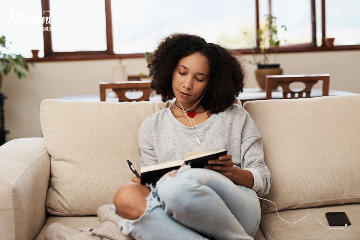 9 Senior Memory Book Ideas to Preserve a Lifetime of Stories + Prompts